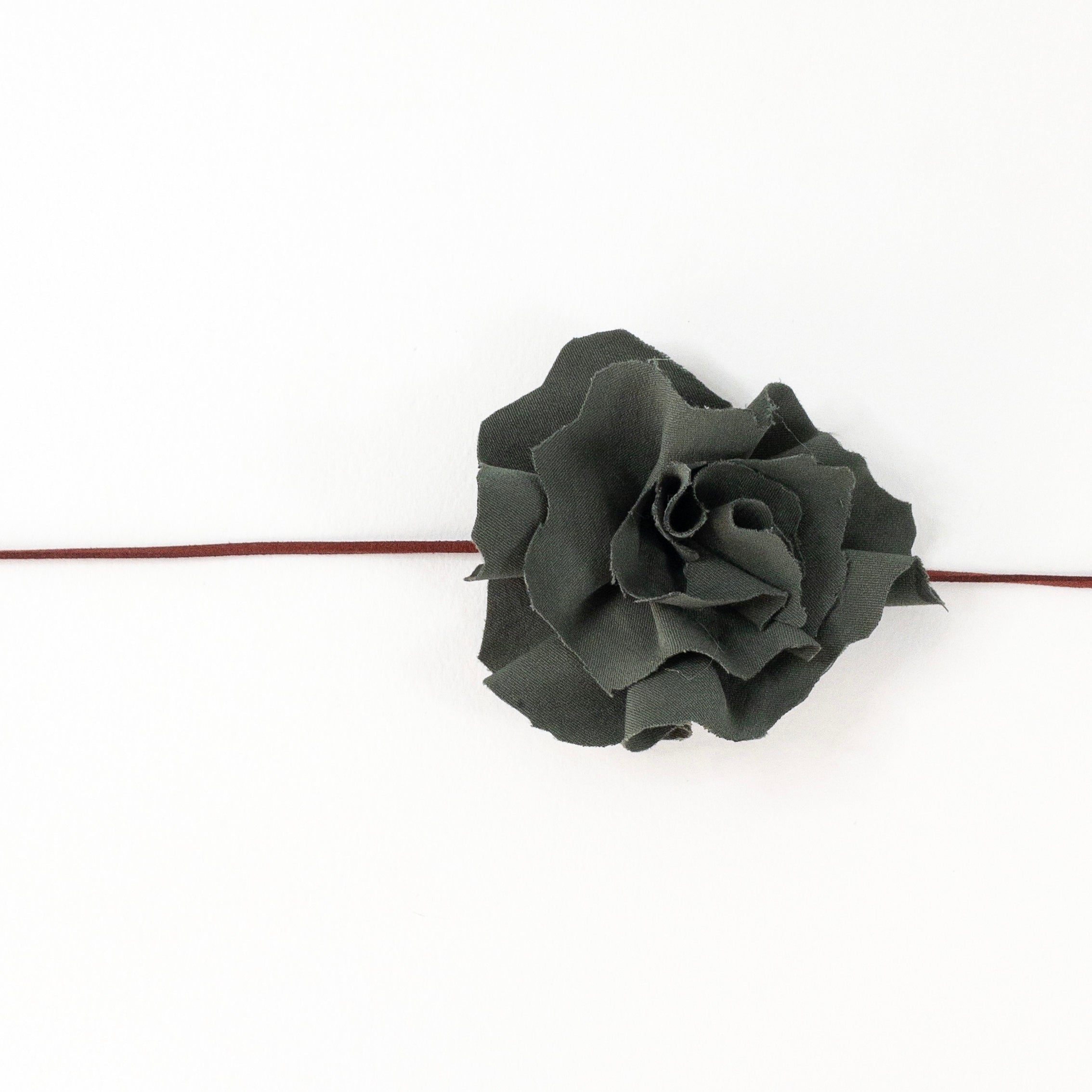 Gargantilla choker Flor de tela lisa